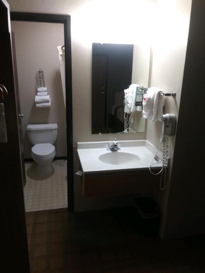 ซูเปอร์ 8 บาย วินด์แฮม อัลเบอร์เคอร์กี เวสต์ Hotel แอลบูเคอร์คี ภายนอก รูปภาพ